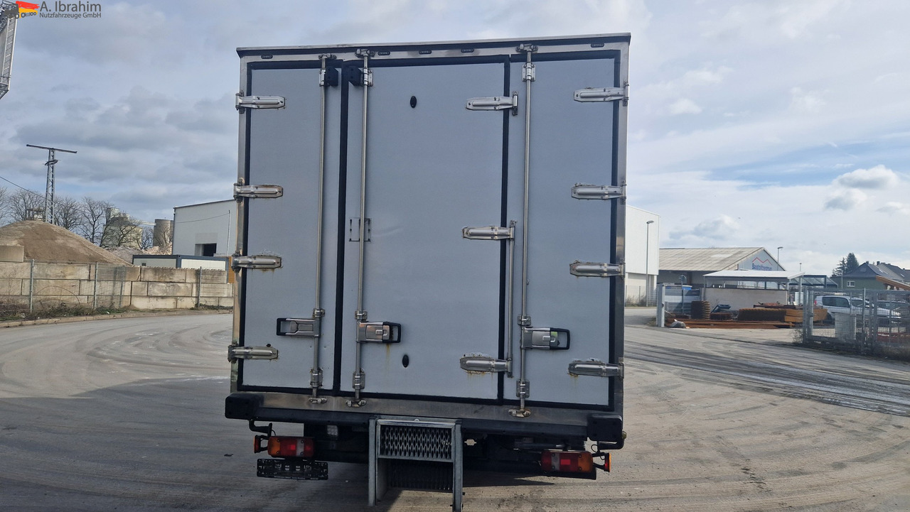 Lastebil med kjøl MAN 8.180 Thermokingkühlung - 30 ° sauber, 3. Gang kratzt, voll fahrbereit: bilde 13