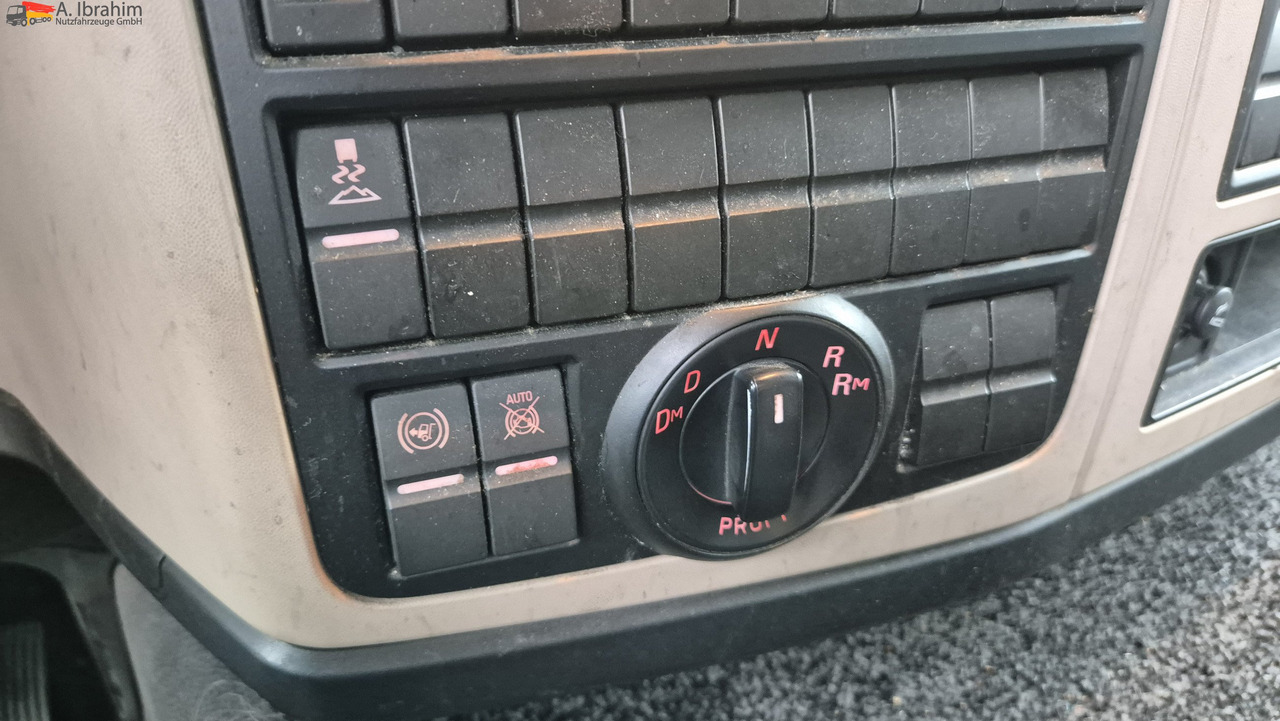 MAN 8.250 7,30 m Koffer, Navi, Topzustand - Varebil med skap: bilde 5 MAN 8.250 7,30 m Koffer, Navi, Topzustand - Varebil med skap: bilde 5