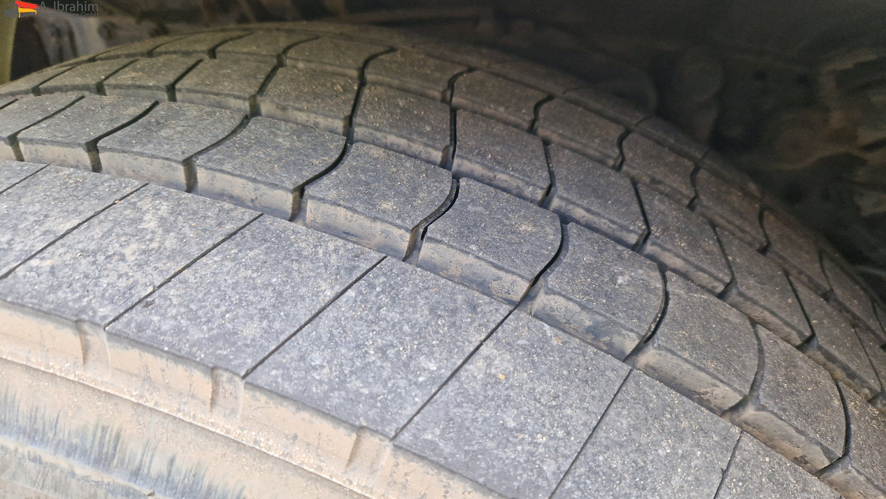 Mercedes-Benz 2541L Baustoff mit HIAB 122, Palettengabel Lift-Lenkachse, mp3 - Kranbil, Planbil: bilde 2 Mercedes-Benz 2541L Baustoff mit HIAB 122, Palettengabel Lift-Lenkachse, mp3 - Kranbil, Planbil: bilde 2