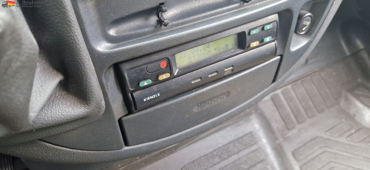 Mercedes-Benz 413 CDI Tiefkühlfächer, autom. Verkaufsklappe  Basis ist ok - Kjølebil: bilde 2 Mercedes-Benz 413 CDI Tiefkühlfächer, autom. Verkaufsklappe  Basis ist ok - Kjølebil: bilde 2