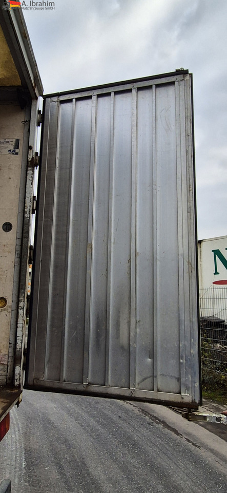 Mercedes-Benz 817  Möbelkoffer - Varebil med skap: bilde 4 Mercedes-Benz 817  Möbelkoffer - Varebil med skap: bilde 4