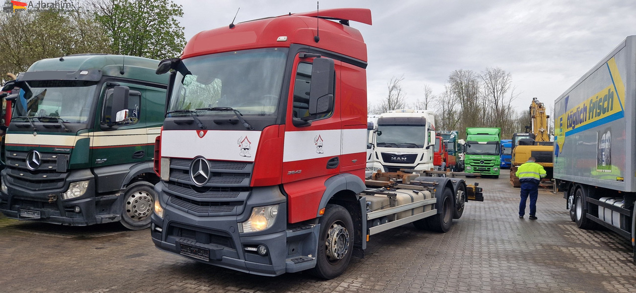 Mercedes-Benz DB 2542 Scheckheft gepflegt bei Mercedes, Euro 5 - Container-transport/ Vekselflak lastebil: bilde 1 Mercedes-Benz DB 2542 Scheckheft gepflegt bei Mercedes, Euro 5 - Container-transport/ Vekselflak lastebil: bilde 1