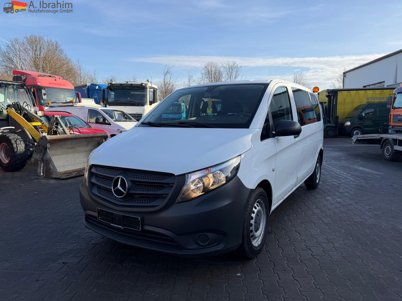 Mercedes-Benz Vito Tourer 109 CDI | 9 Sitze Navi | 6 Gänge | Tempomat | Klima - Små varebil: bilde 1 Mercedes-Benz Vito Tourer 109 CDI | 9 Sitze Navi | 6 Gänge | Tempomat | Klima - Små varebil: bilde 1