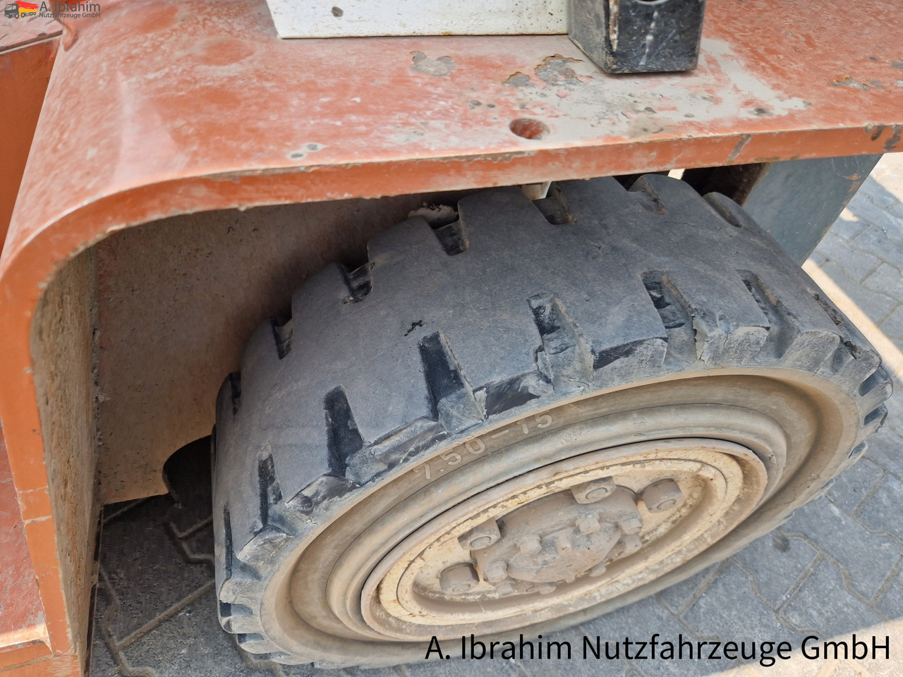 Nissan BF 03-40 4t Stapler - Gaffeltruck: bilde 2 Nissan BF 03-40 4t Stapler - Gaffeltruck: bilde 2