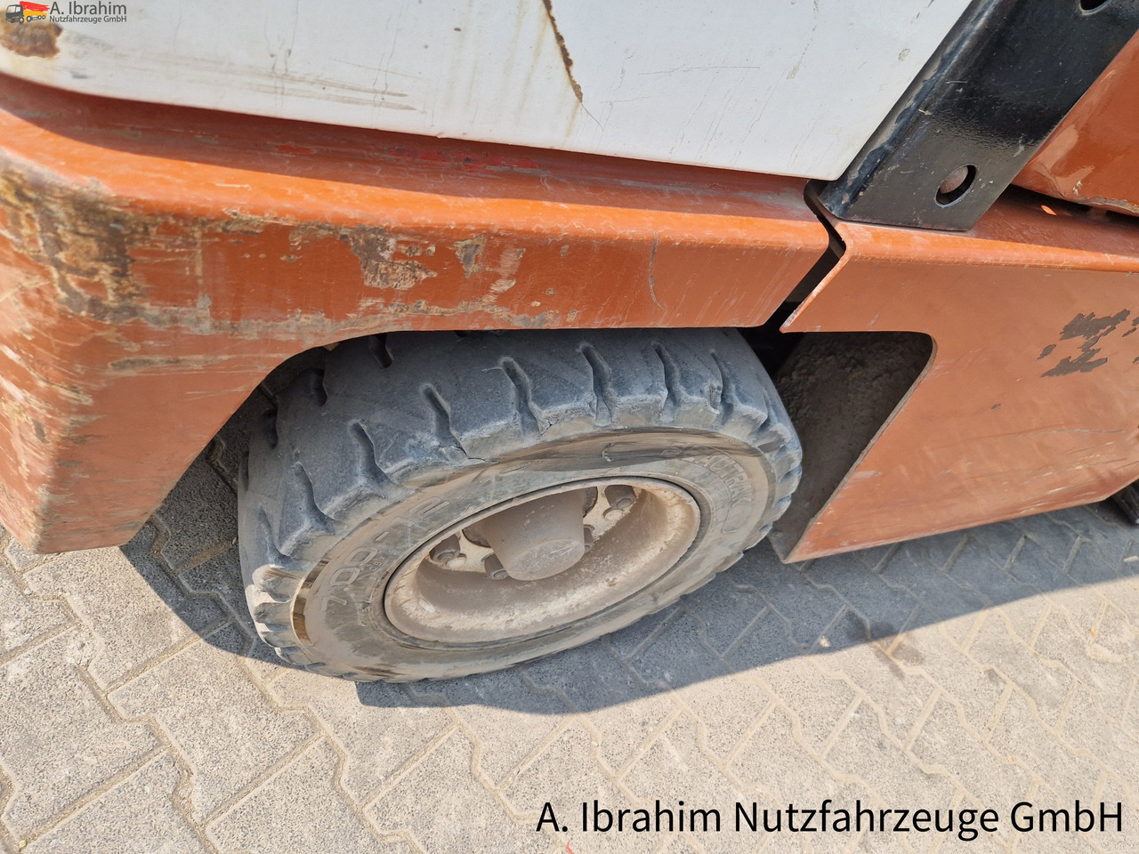 Nissan BF 03-40 4t Stapler - Gaffeltruck: bilde 3 Nissan BF 03-40 4t Stapler - Gaffeltruck: bilde 3