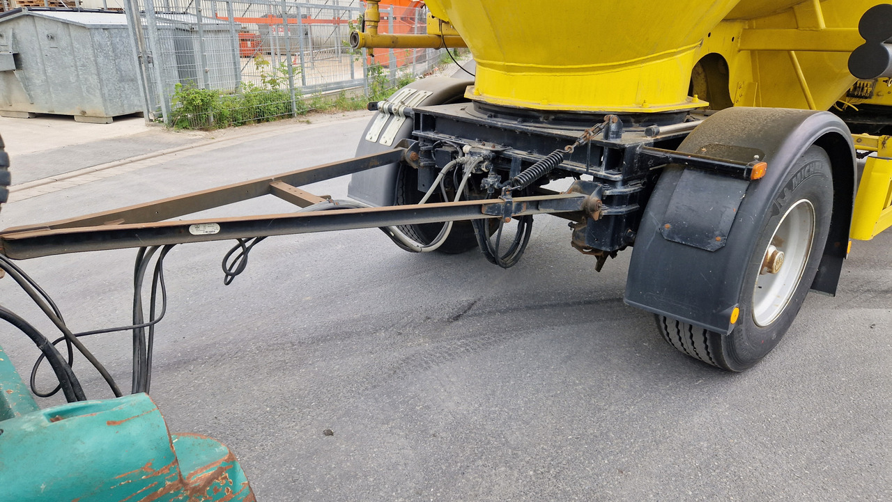 SPITZER SAPI 1832 Zustand 3-, steht länger - Tankhenger: bilde 3 SPITZER SAPI 1832 Zustand 3-, steht länger - Tankhenger: bilde 3