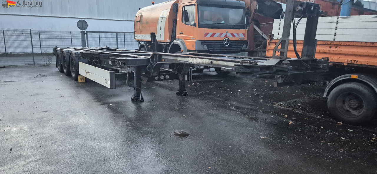 Schmitz SCF24 2x20,30,40,45 ft Multichassis, ausziehbar - Container-transport/ Vekselflak semitrailer: bilde 1 Schmitz SCF24 2x20,30,40,45 ft Multichassis, ausziehbar - Container-transport/ Vekselflak semitrailer: bilde 1