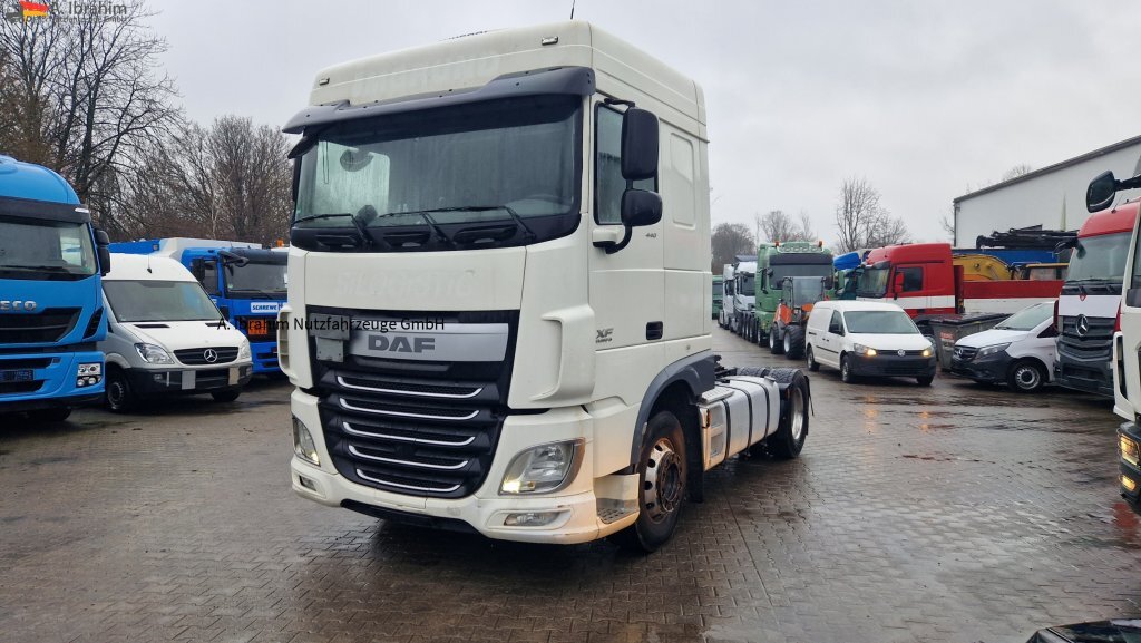 Daf XF440FT Spacecab, PTU für Kompressor - Trekkvogn: bilde 1 Daf XF440FT Spacecab, PTU für Kompressor - Trekkvogn: bilde 1