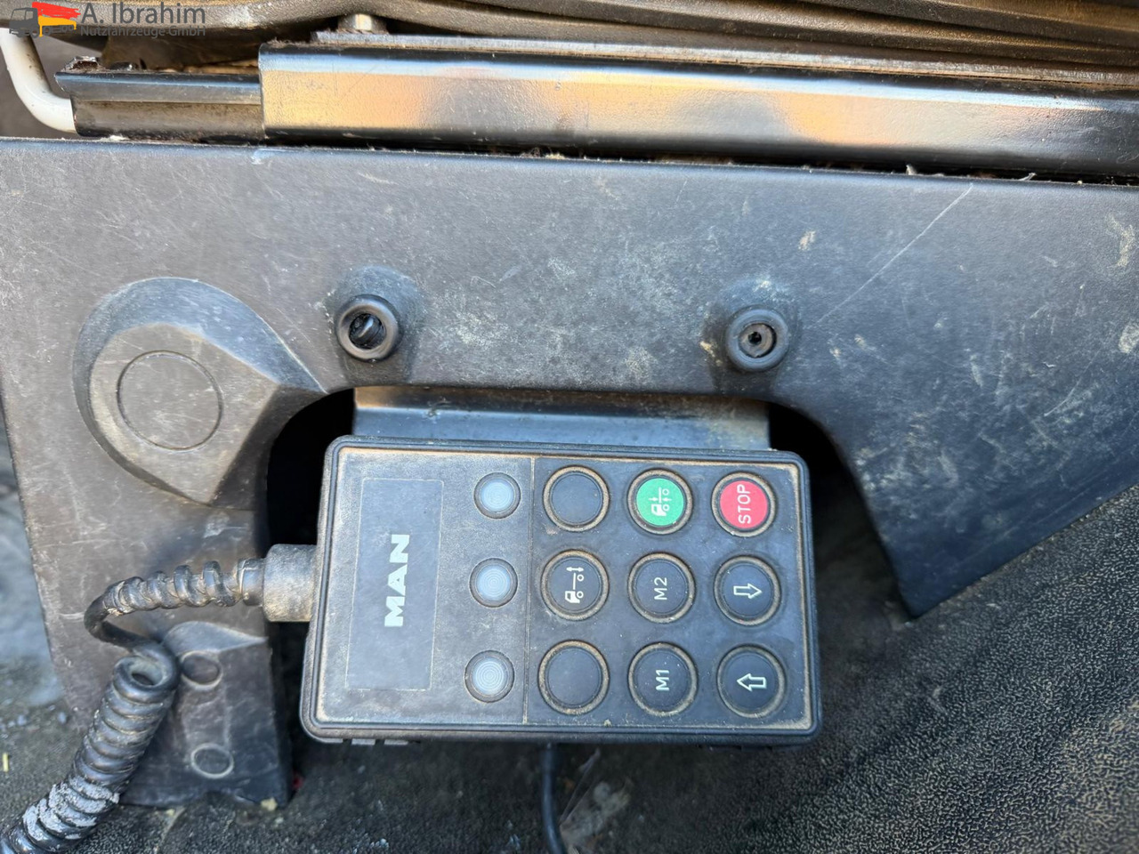 MAN 26.464 6x4 | Retarder | Klima | Schaltgetriebe | 3 Pedals - Trekkvogn: bilde 4 MAN 26.464 6x4 | Retarder | Klima | Schaltgetriebe | 3 Pedals - Trekkvogn: bilde 4