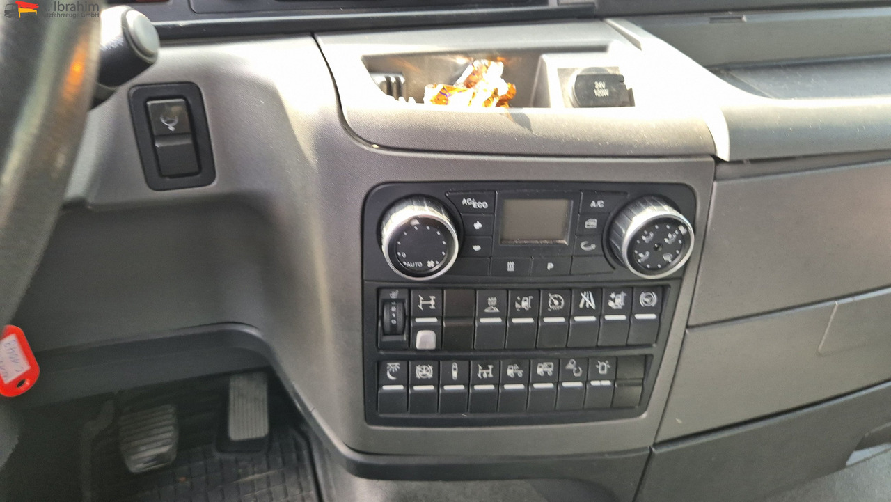 MAN TGX 18.440 Retarder, Klima, Standklima PTU für Kompressor - Trekkvogn: bilde 4 MAN TGX 18.440 Retarder, Klima, Standklima PTU für Kompressor - Trekkvogn: bilde 4