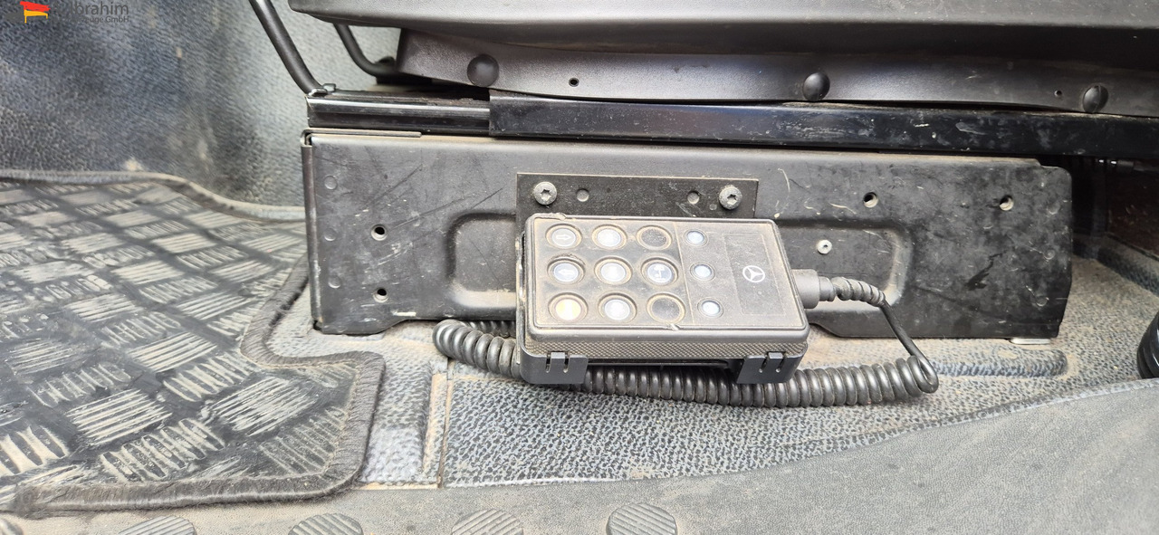 Mercedes-Benz 1841 Kran HIAB 166Bj. 2016 Funk FB ,mp3 - Trekkvogn: bilde 4 Mercedes-Benz 1841 Kran HIAB 166Bj. 2016 Funk FB ,mp3 - Trekkvogn: bilde 4