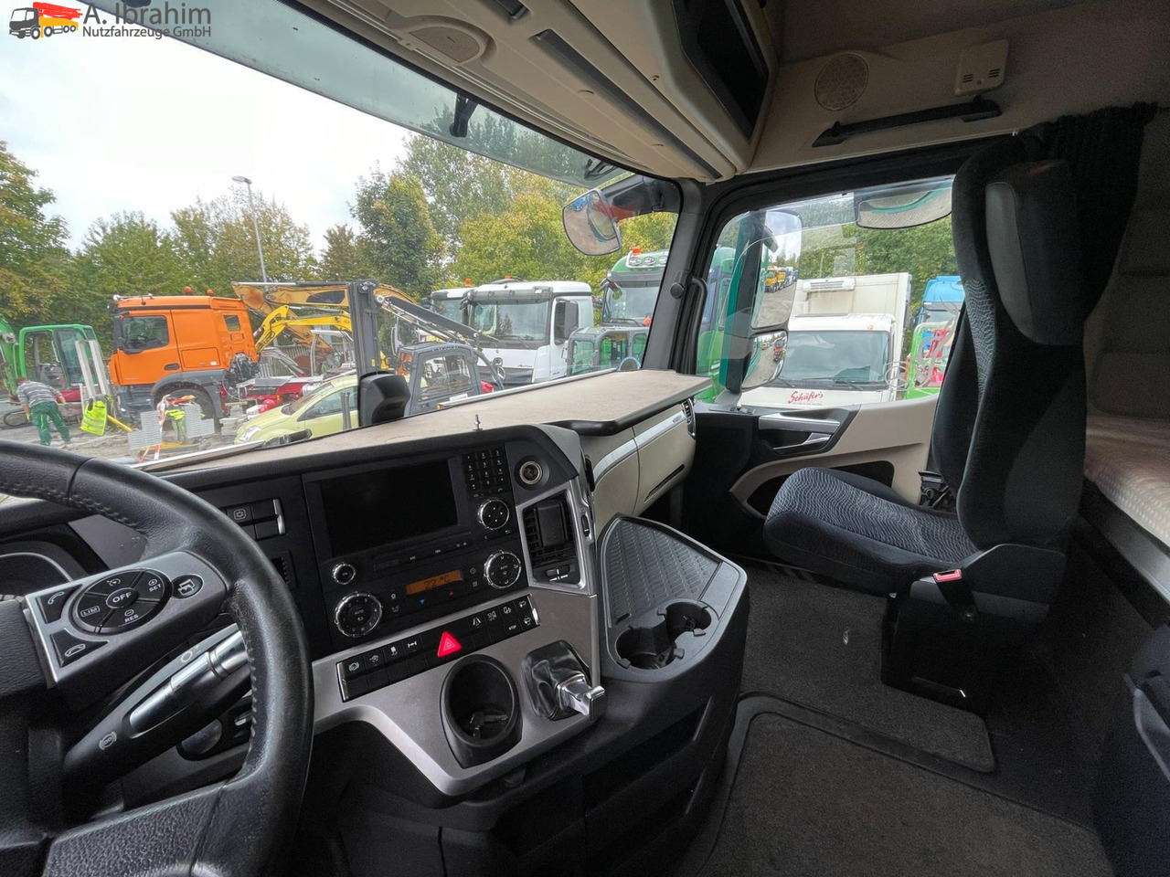 Mercedes-Benz Actros 1845 Kipphydraulik | Retarder | BigSpace | Kühlschrank | Klima - Trekkvogn: bilde 3 Mercedes-Benz Actros 1845 Kipphydraulik | Retarder | BigSpace | Kühlschrank | Klima - Trekkvogn: bilde 3