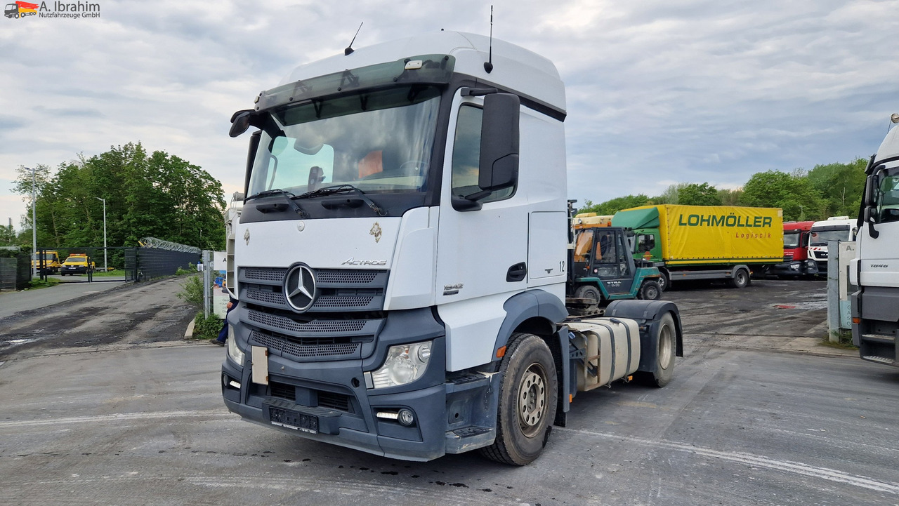 Mercedes-Benz DB 1842, Kipphydraulik - Trekkvogn: bilde 1 Mercedes-Benz DB 1842, Kipphydraulik - Trekkvogn: bilde 1