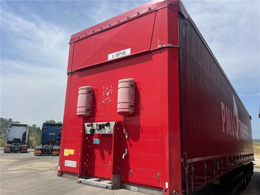 SCHMITZ CARGOBULL SCB-S3T TETO ELEVAR - Gardintrailer: bilde 4 SCHMITZ CARGOBULL SCB-S3T TETO ELEVAR - Gardintrailer: bilde 4