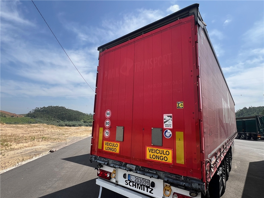 SCHMITZ CARGOBULL SCB-S3T TETO ELEVAR - Gardintrailer: bilde 3 SCHMITZ CARGOBULL SCB-S3T TETO ELEVAR - Gardintrailer: bilde 3