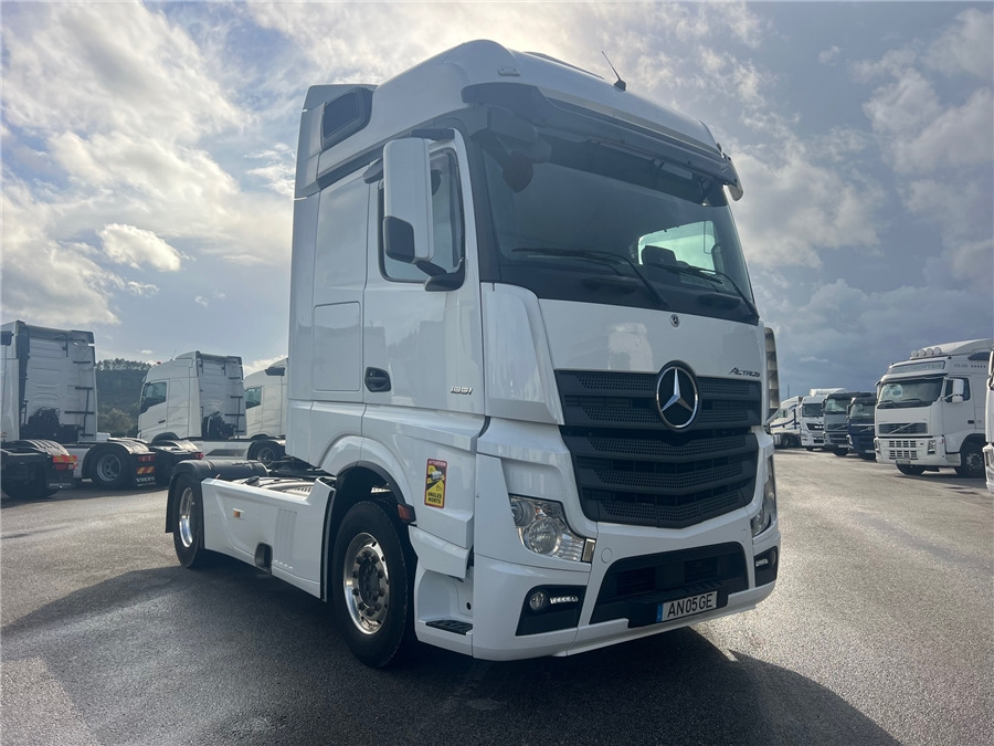 MERCEDES-BENZ 1851 / RETARDER - Trekkvogn: bilde 1 MERCEDES-BENZ 1851 / RETARDER - Trekkvogn: bilde 1