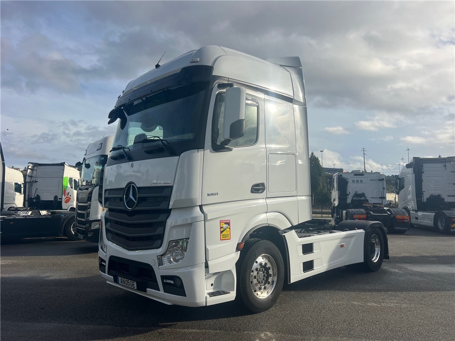 MERCEDES-BENZ 1851 / RETARDER - Trekkvogn: bilde 3 MERCEDES-BENZ 1851 / RETARDER - Trekkvogn: bilde 3