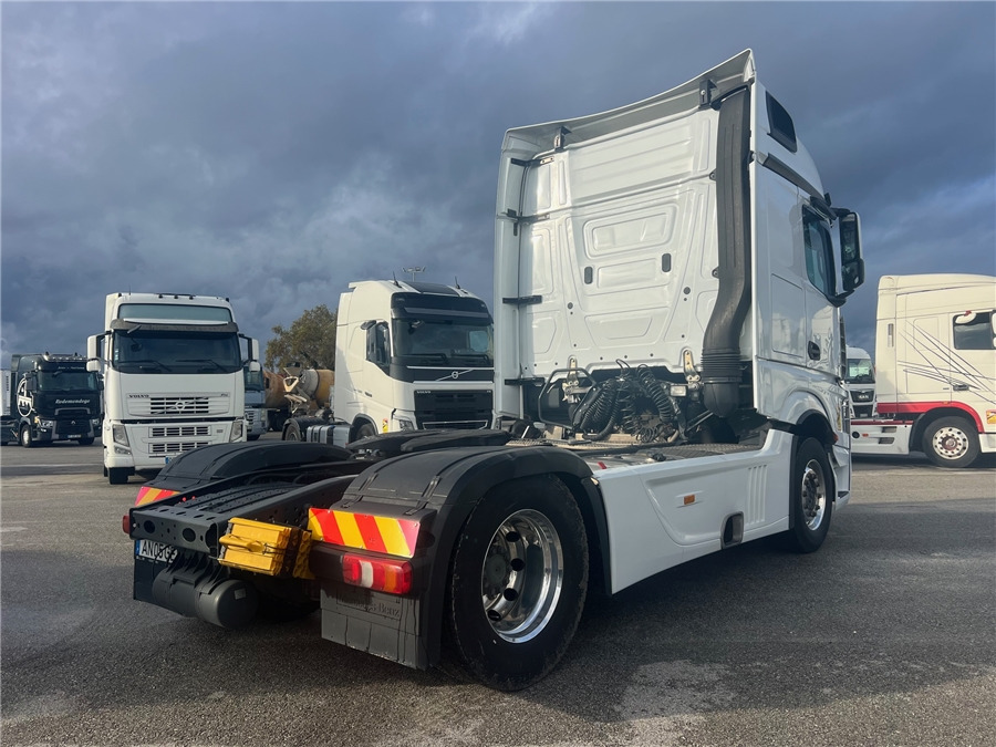 MERCEDES-BENZ 1851 / RETARDER - Trekkvogn: bilde 4 MERCEDES-BENZ 1851 / RETARDER - Trekkvogn: bilde 4