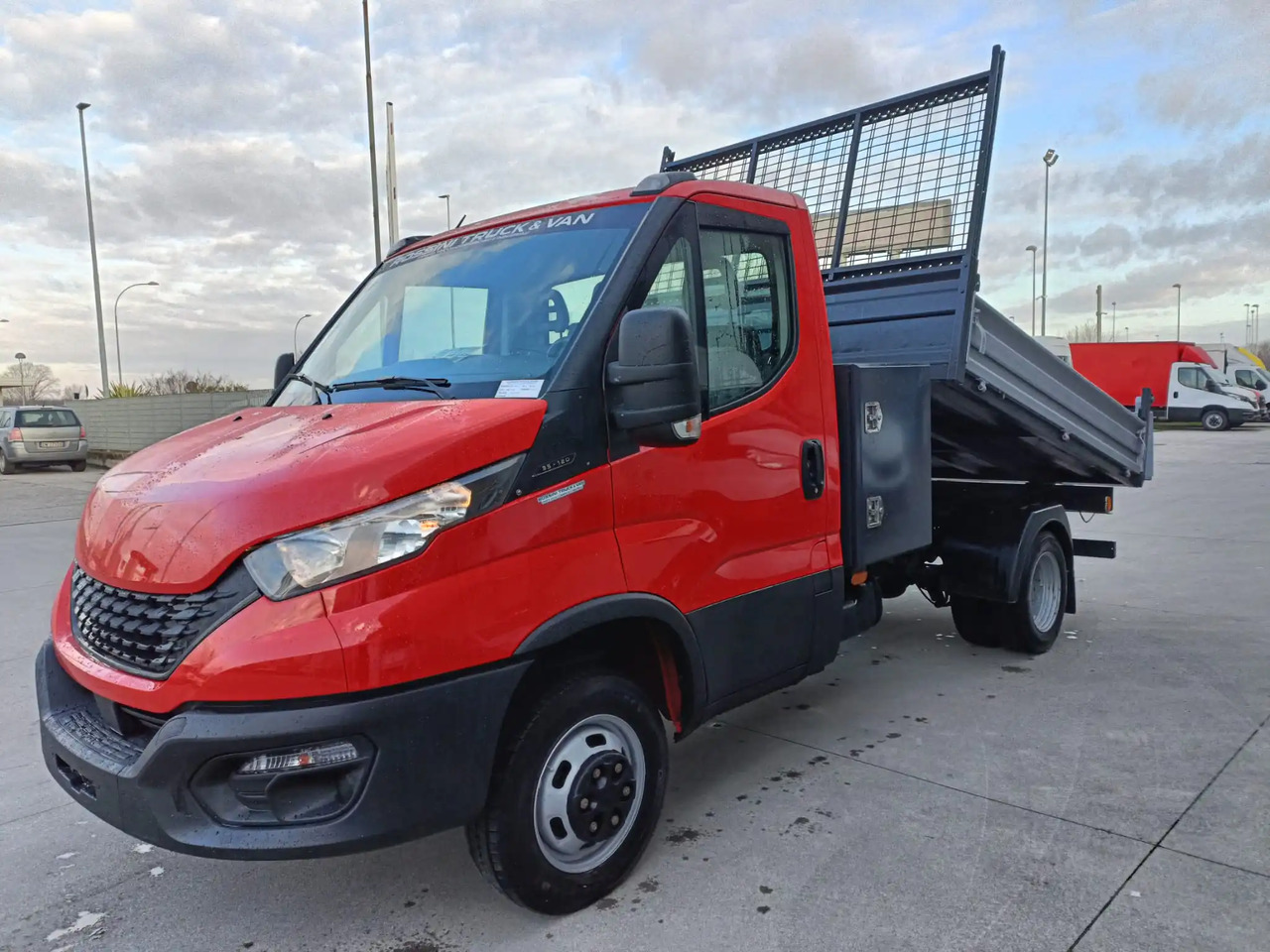 IVECO DAILY 35C12 RIBALTABILE - Varebil med tipp: bilde 2 IVECO DAILY 35C12 RIBALTABILE - Varebil med tipp: bilde 2