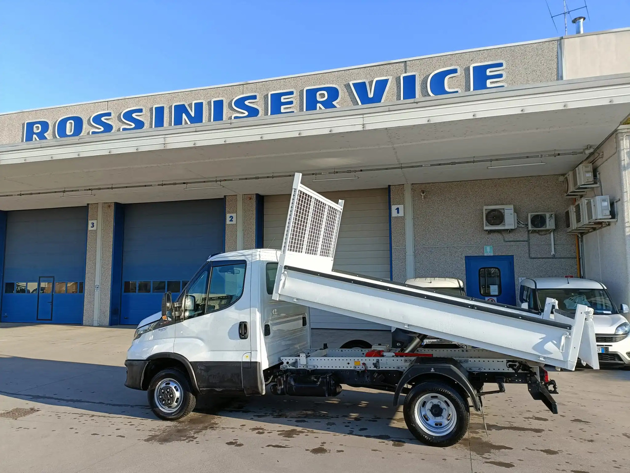 IVECO DAILY 35C16 CC 3.0 - Varebil med tipp: bilde 4 IVECO DAILY 35C16 CC 3.0 - Varebil med tipp: bilde 4