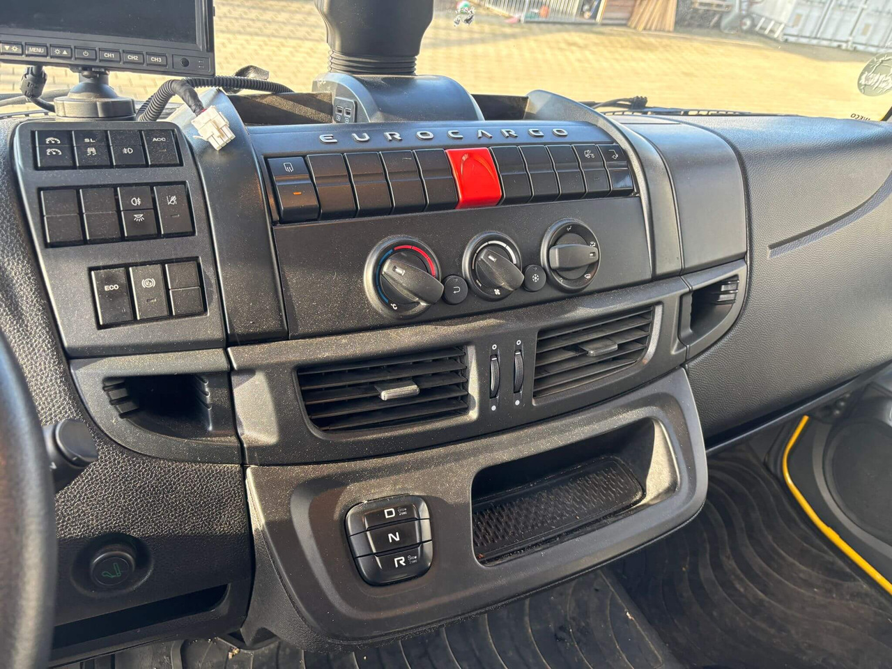 IVECO EUROCARGO 120E25P - Chassis lastebil: bilde 2 IVECO EUROCARGO 120E25P - Chassis lastebil: bilde 2