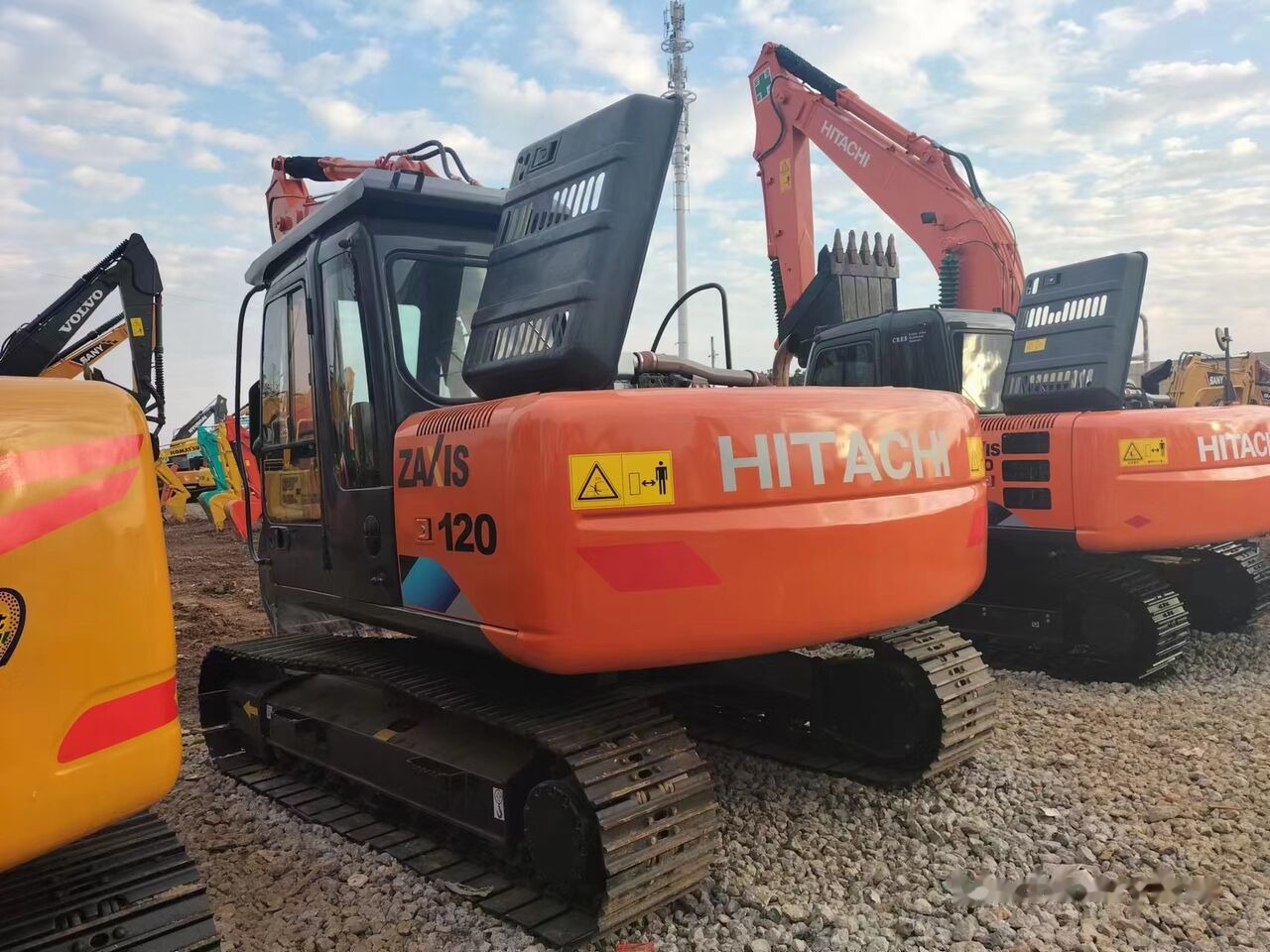 Hitachi ZX120 - Beltegraver: bilde 2 Hitachi ZX120 - Beltegraver: bilde 2