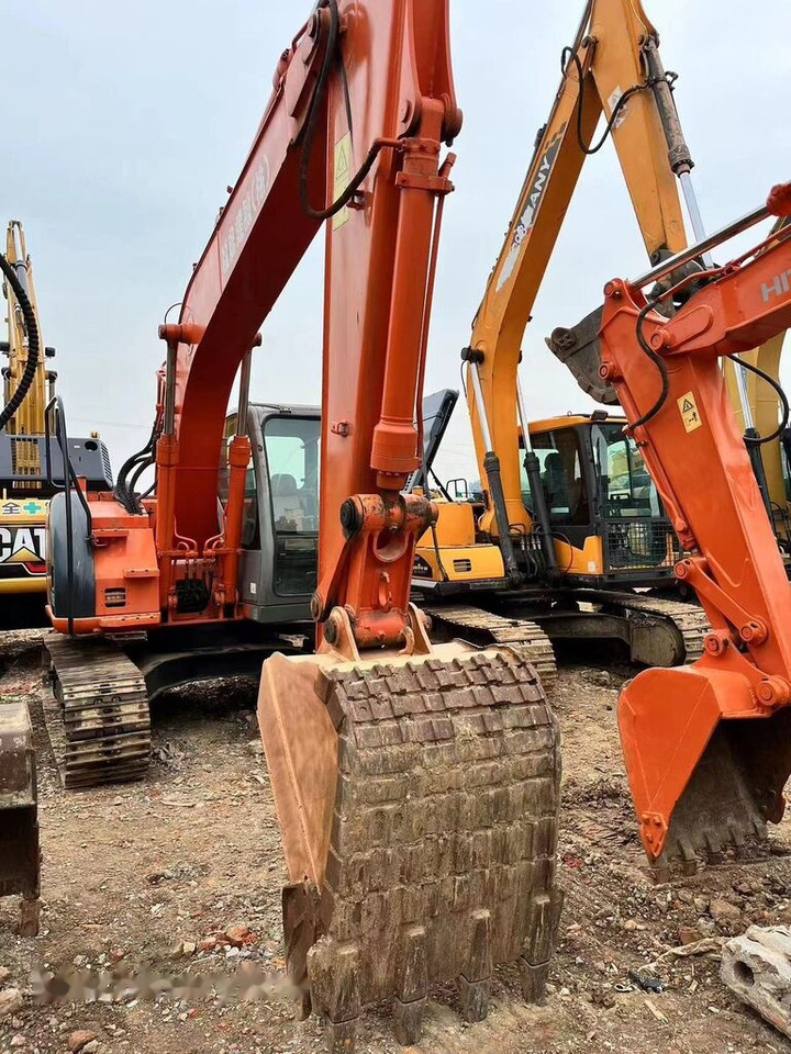 Hitachi ZX135 - Beltegraver: bilde 5 Hitachi ZX135 - Beltegraver: bilde 5