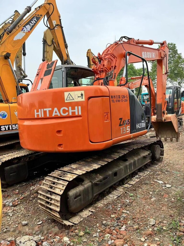 Hitachi ZX135 - Beltegraver: bilde 1 Hitachi ZX135 - Beltegraver: bilde 1