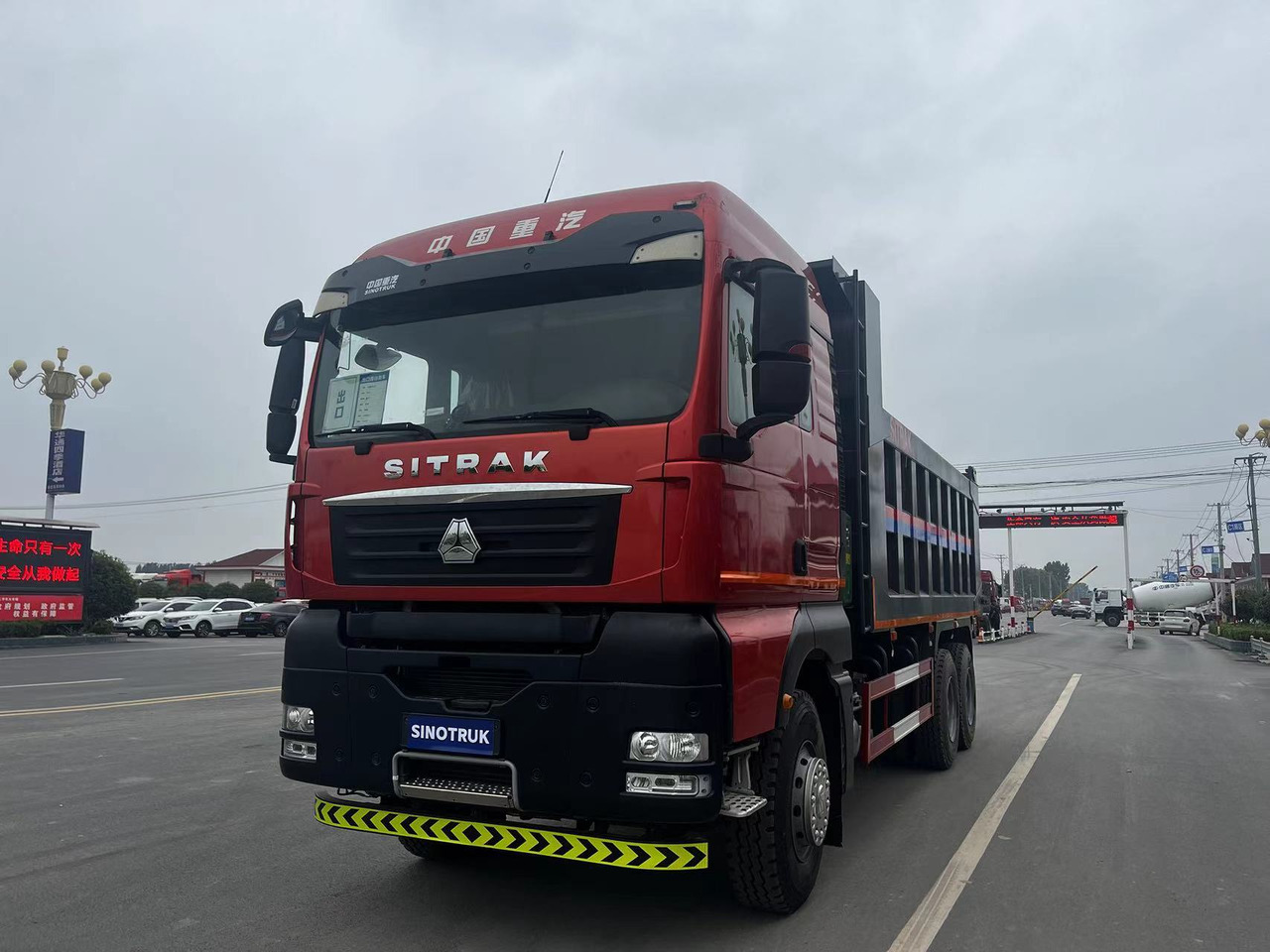 Howo G7W 6X4 Dump Truck - Tippbil: bilde 1 Howo G7W 6X4 Dump Truck - Tippbil: bilde 1