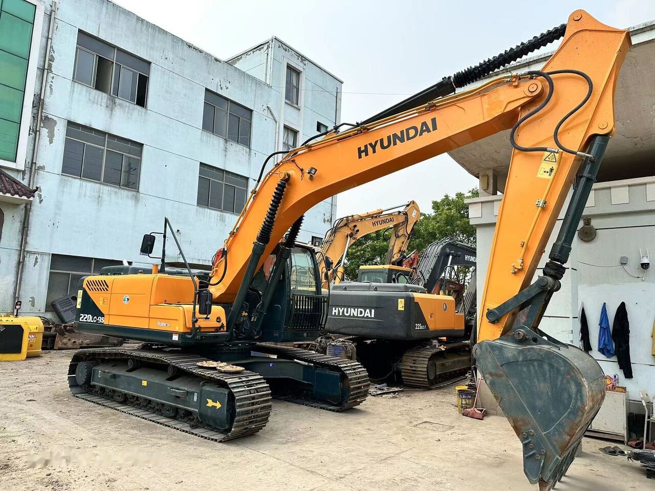 Hyundai 220LC-9S - Beltegraver: bilde 4 Hyundai 220LC-9S - Beltegraver: bilde 4