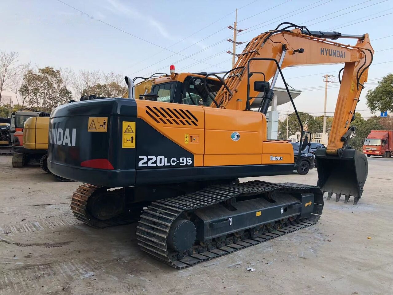 Hyundai 220LC-9S - Beltegraver: bilde 5 Hyundai 220LC-9S - Beltegraver: bilde 5