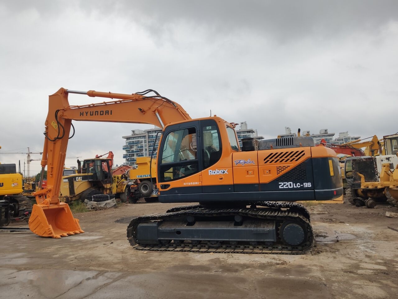 Hyundai R220LC-9s - Beltegraver: bilde 5 Hyundai R220LC-9s - Beltegraver: bilde 5