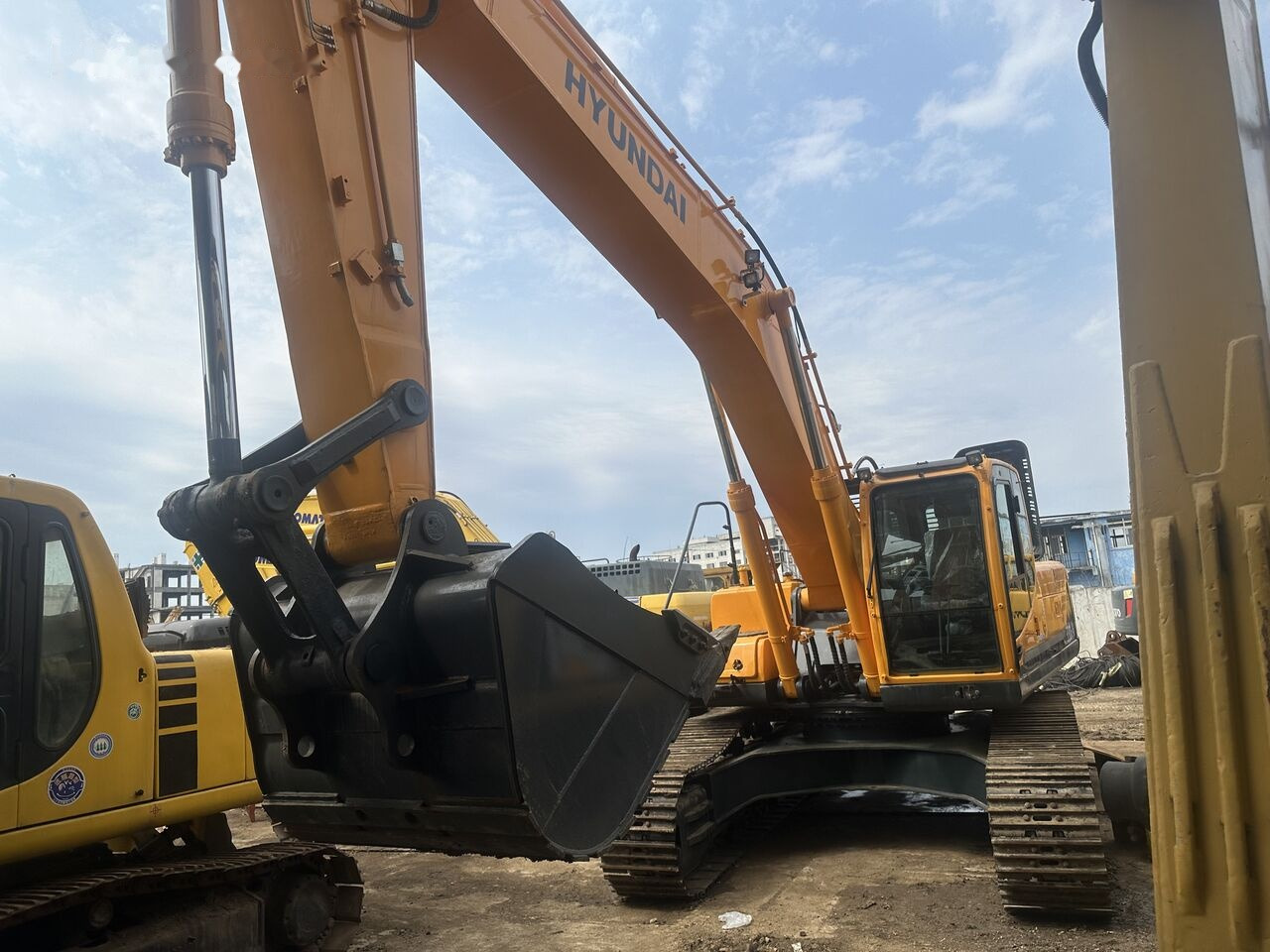 Hyundai R330LC-9S - Beltegraver: bilde 3 Hyundai R330LC-9S - Beltegraver: bilde 3