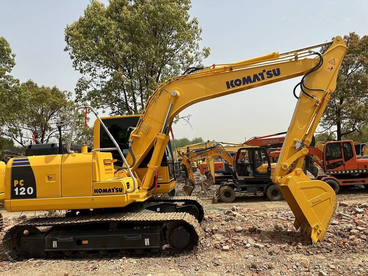 Komatsu PC120-8 - Beltegraver: bilde 2 Komatsu PC120-8 - Beltegraver: bilde 2