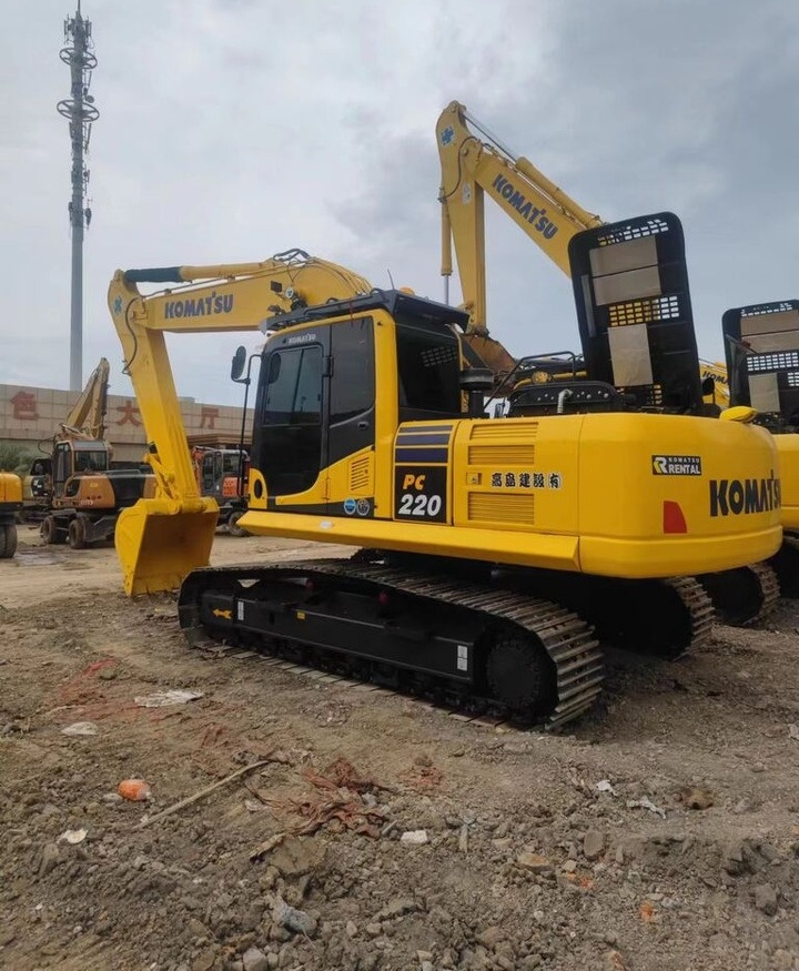 Komatsu PC220-8 - Beltegraver: bilde 2 Komatsu PC220-8 - Beltegraver: bilde 2