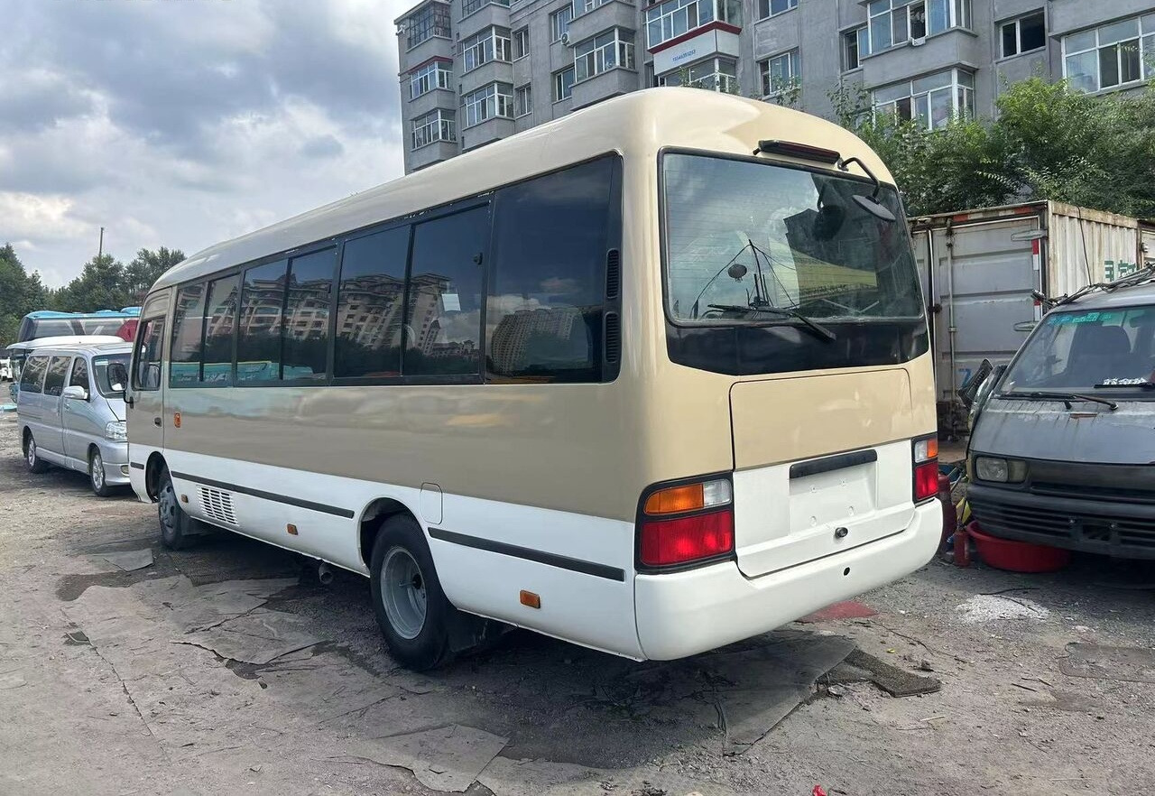Toyota Coaster 1HZ - Forstadsbus: bilde 2 Toyota Coaster 1HZ - Forstadsbus: bilde 2