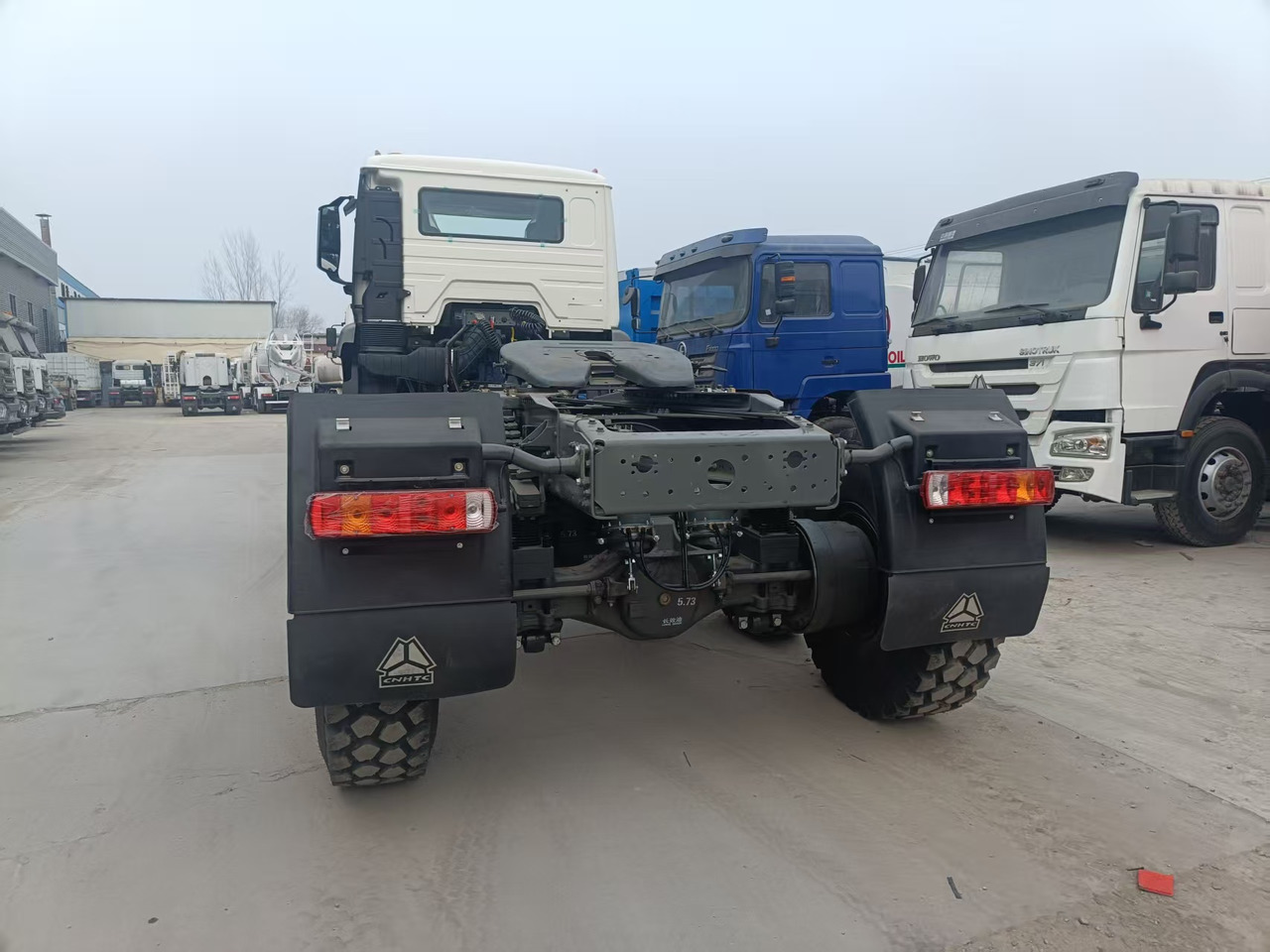 HOWO 6x6 - Trekkvogn: bilde 4 HOWO 6x6 - Trekkvogn: bilde 4