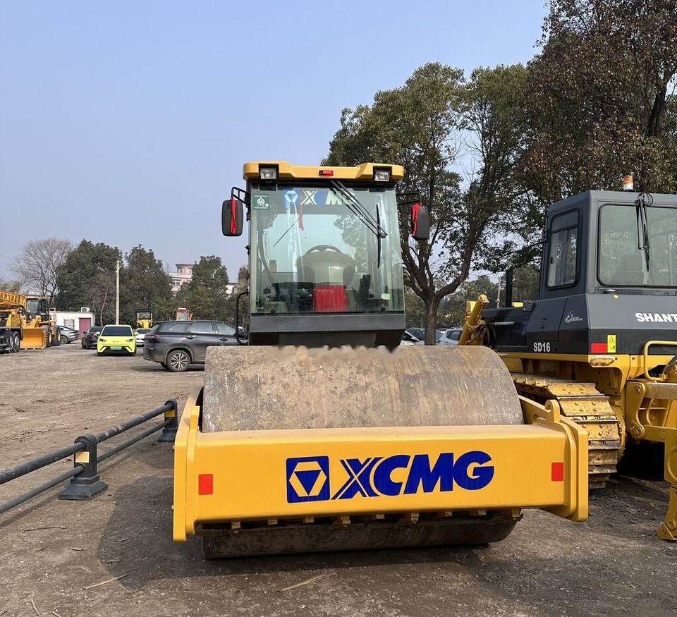 XCMG XS223J - Kompaktor: bilde 3 XCMG XS223J - Kompaktor: bilde 3