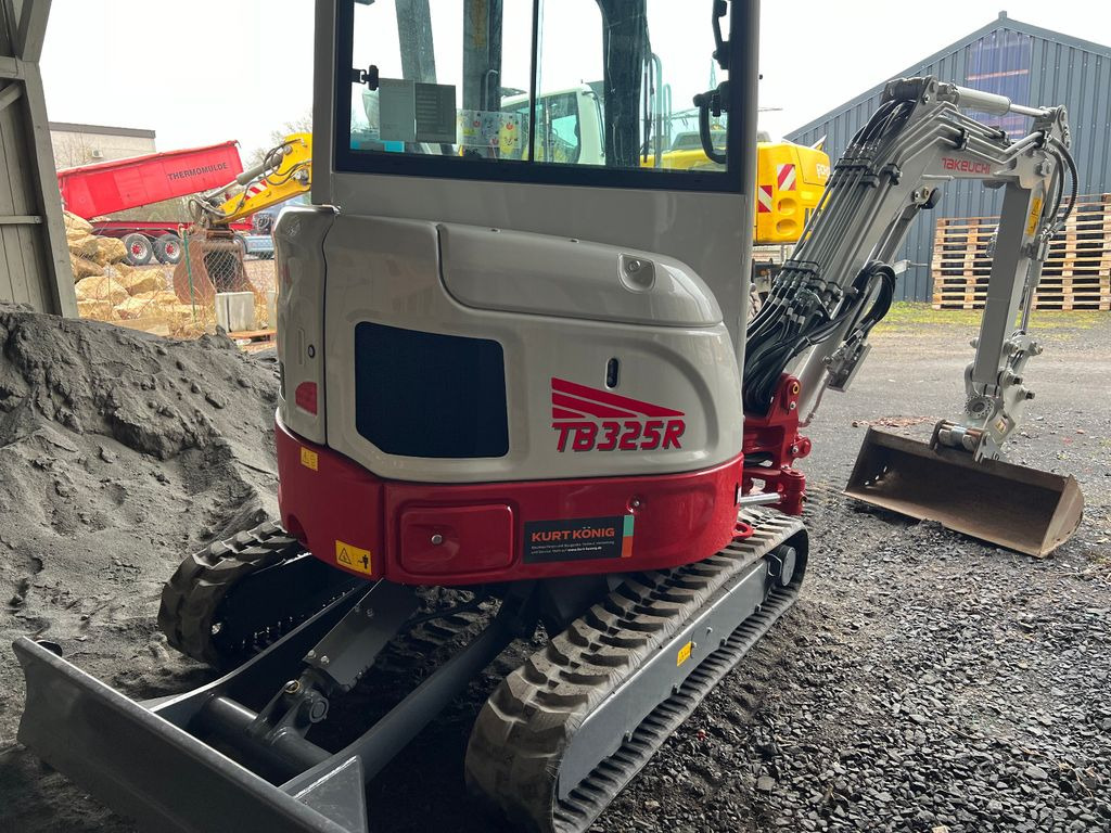 Takeuchi TB 325 RA - Powertilt V3 - Minigraver: bilde 3 Takeuchi TB 325 RA - Powertilt V3 - Minigraver: bilde 3