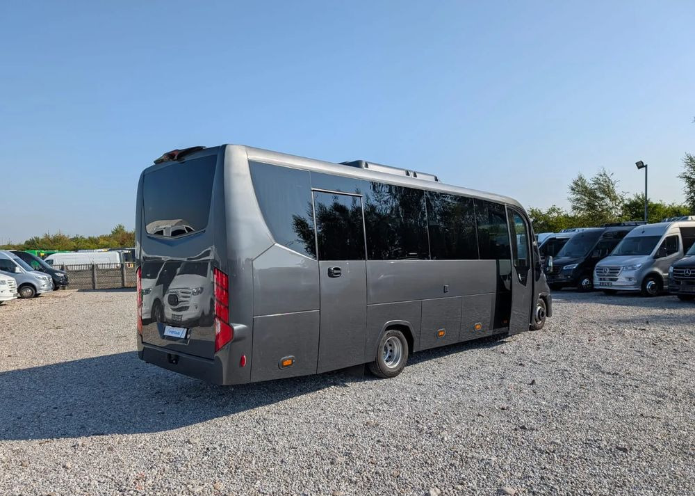 Iveco Daily 70C21 - Minibuss, Persontransport: bilde 4 Iveco Daily 70C21 - Minibuss, Persontransport: bilde 4