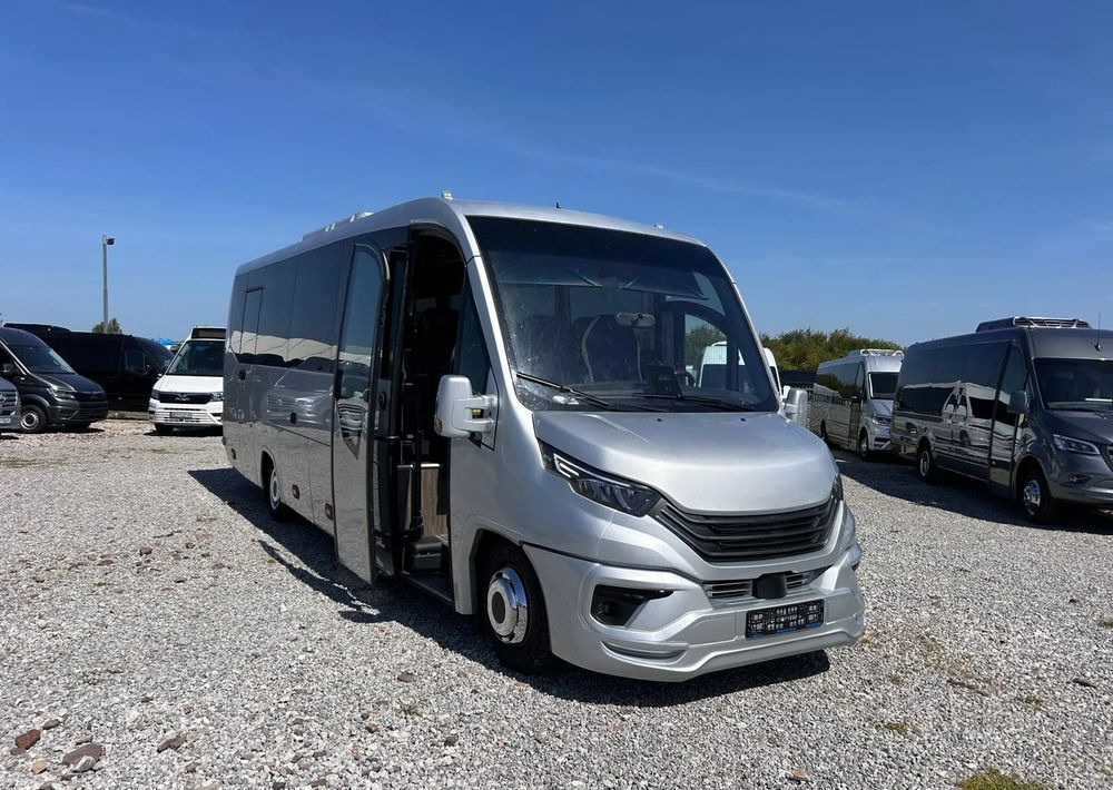 Iveco Daily - Minibuss, Persontransport: bilde 1 Iveco Daily - Minibuss, Persontransport: bilde 1