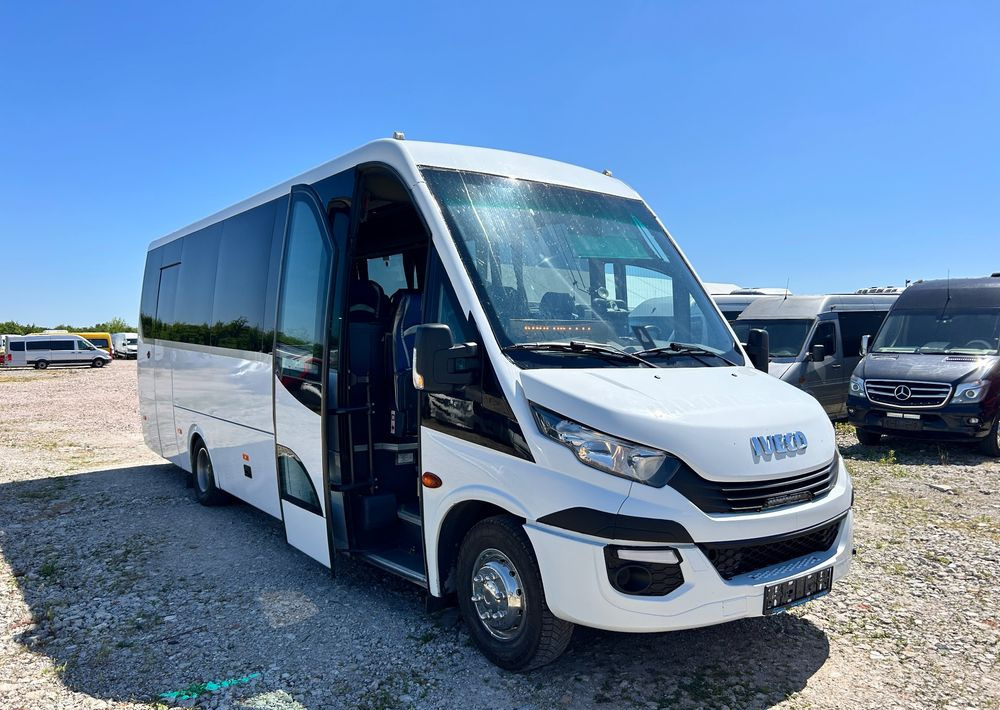 Iveco Daily - Minibuss, Persontransport: bilde 1 Iveco Daily - Minibuss, Persontransport: bilde 1