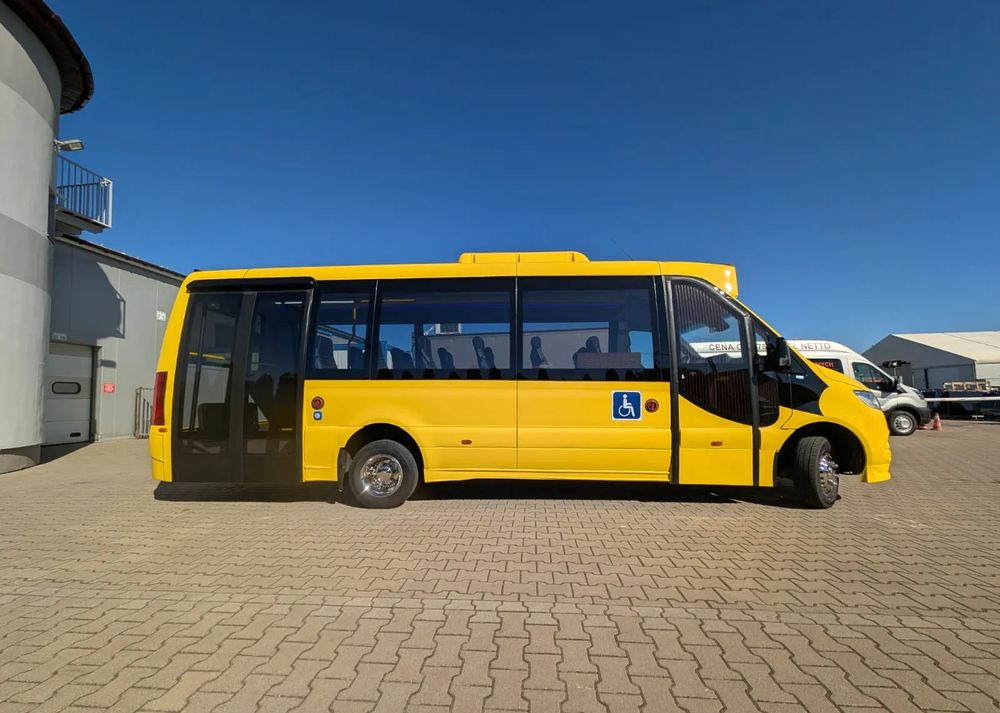 Mercedes-Benz Sprinter 517 City - Bybuss: bilde 3 Mercedes-Benz Sprinter 517 City - Bybuss: bilde 3