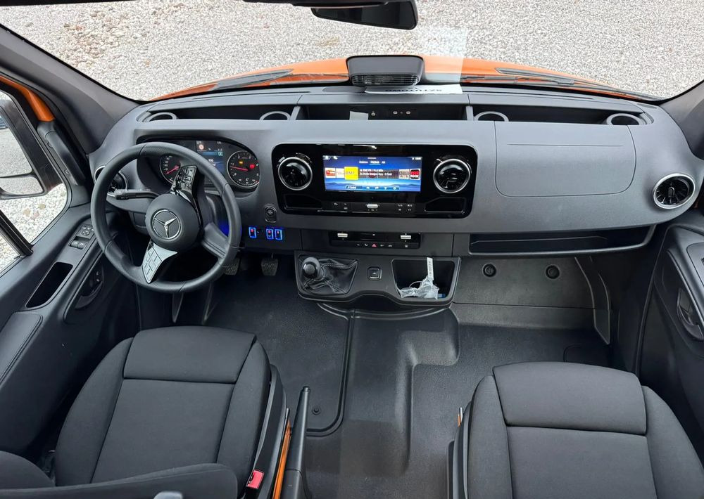 Leie Mercedes-Benz Sprinter Mercedes-Benz Sprinter: bilde 10 Leie Mercedes-Benz Sprinter Mercedes-Benz Sprinter: bilde 10