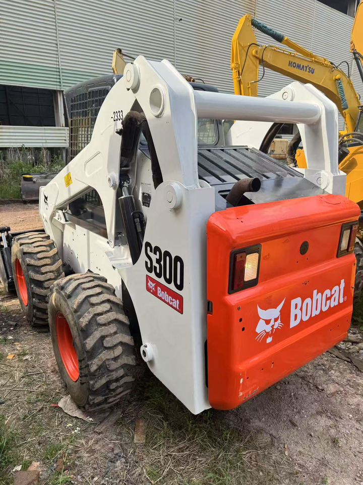 BOBCAT S300 - Traktorgraver: bilde 2 BOBCAT S300 - Traktorgraver: bilde 2