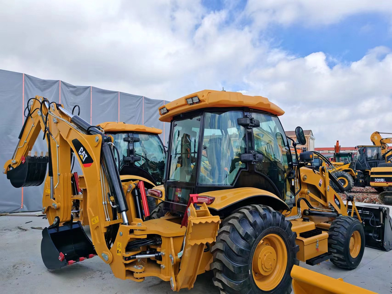 CAT 420F - Traktorgraver: bilde 2 CAT 420F - Traktorgraver: bilde 2
