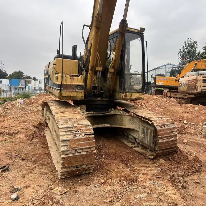 CATERPILLAR 330BL - Beltegraver: bilde 2 CATERPILLAR 330BL - Beltegraver: bilde 2