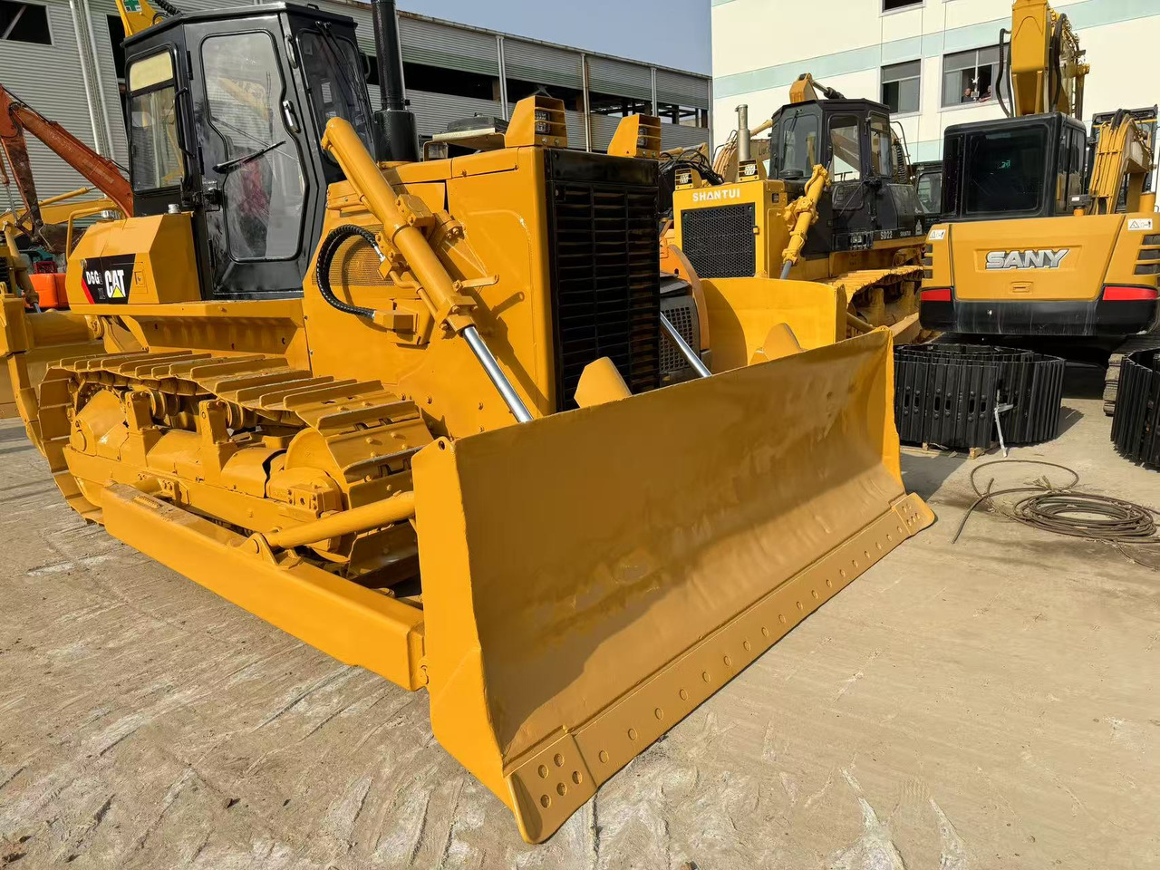 CATERPILLAR D6G2 - Bulldozer: bilde 4 CATERPILLAR D6G2 - Bulldozer: bilde 4