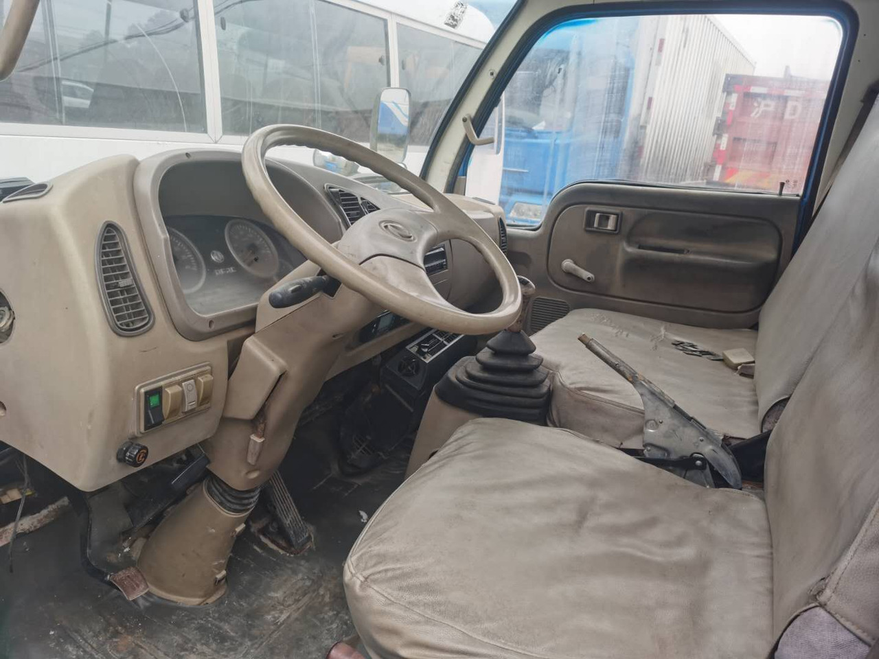 DONGFENG 6ton - Tankbil: bilde 5 DONGFENG 6ton - Tankbil: bilde 5