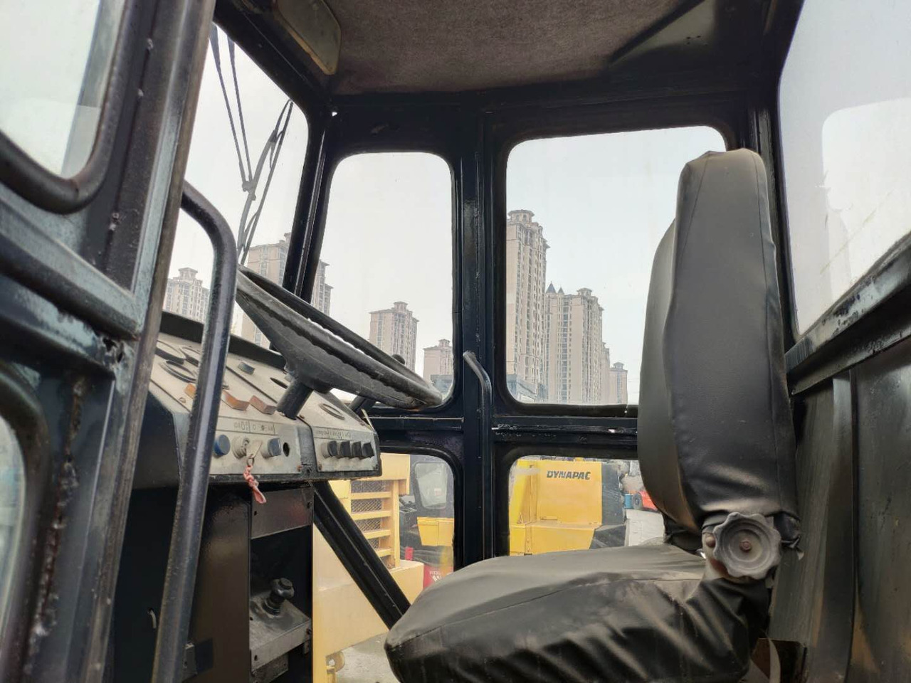 DYNAPAC CA301D - Kompaktor: bilde 5 DYNAPAC CA301D - Kompaktor: bilde 5